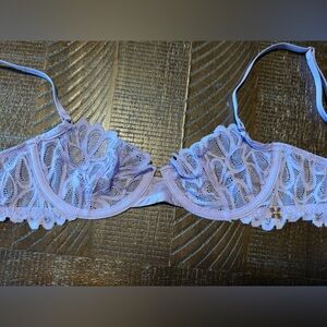 Lace Underwire Bra in Lavender